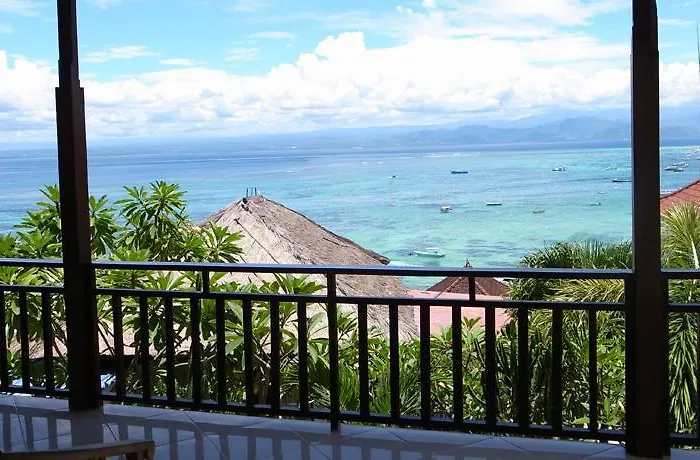 Lembongan Reef Hotel 3*